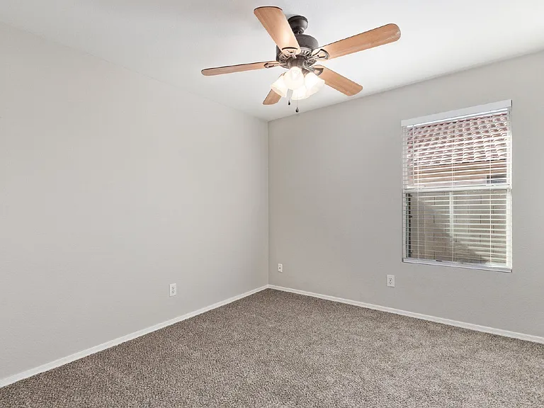 12454 W Holly St — Photo 21