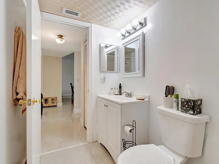 14723 Cumberland Dr #404B — Photo 12