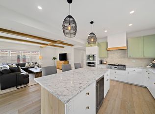 144 Linden St #2, Wellesley, MA 02482