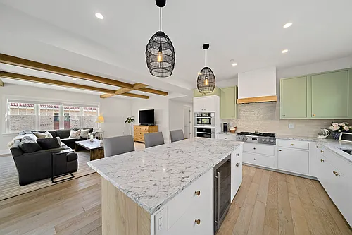 144 Linden St #2 Photo 1