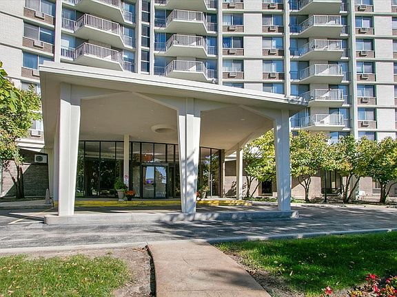 4th image of 20 N Tower Rd APT 12H