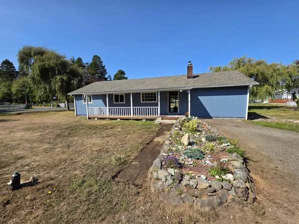 63680 Wallace Rd, Coos Bay, OR 97420