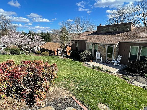 3rd image of 3122 Glenmont Dr