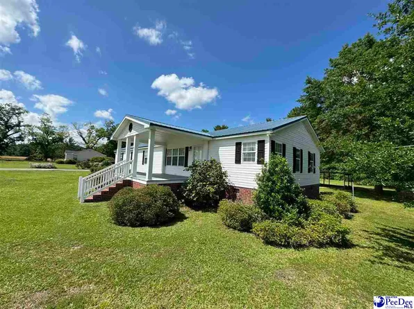 689 S Indiantown Rd, Lake City, SC 29560