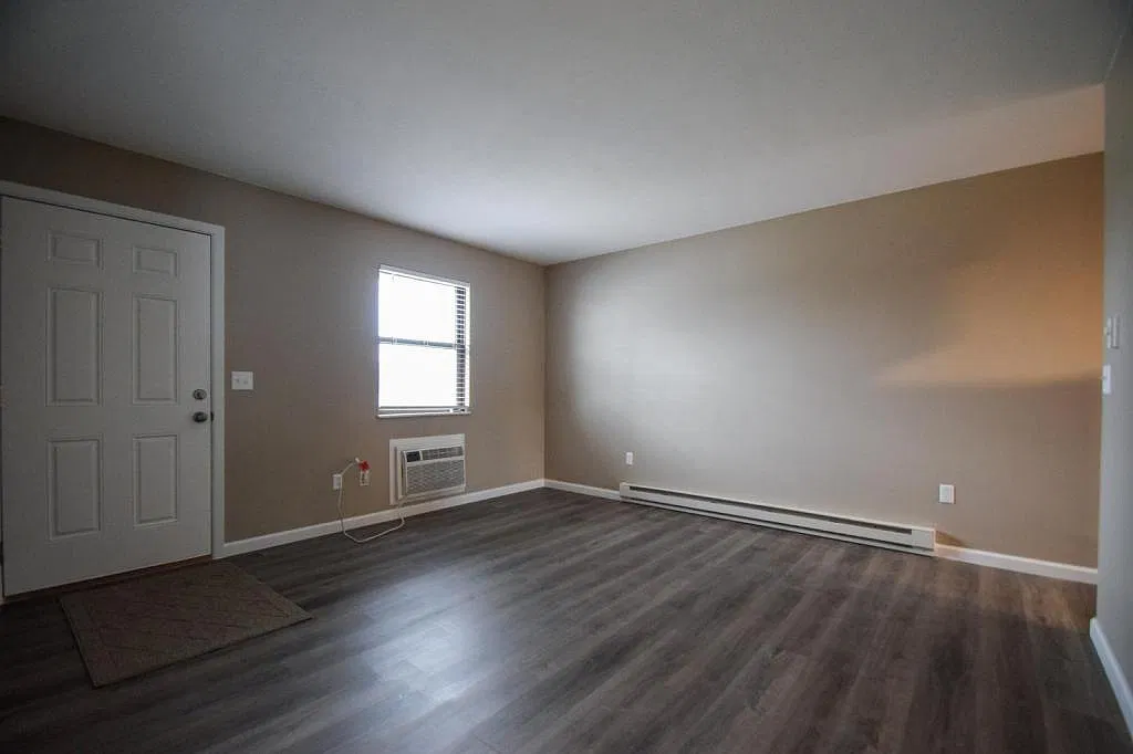 3405 Redbud Dr. C — Photo 2
