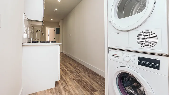 Rented by Nooklyn NYC LLC | media 9