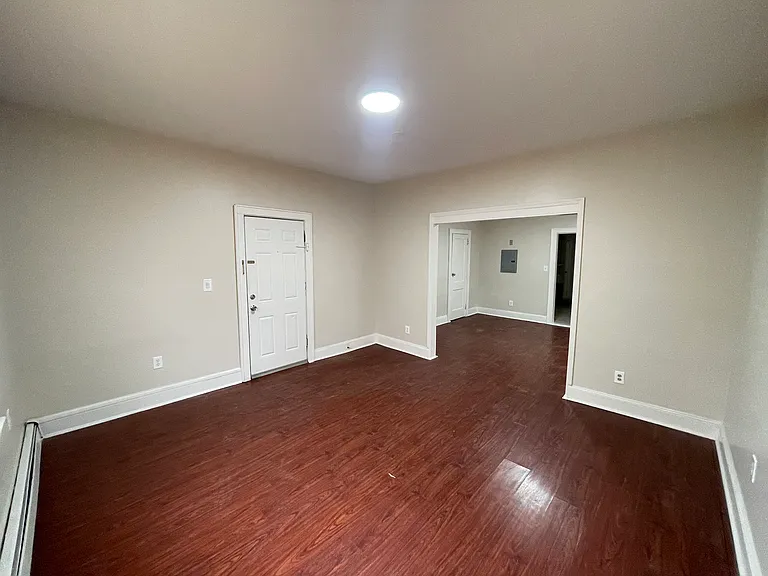 16-20 Walter Pl #2B — Photo 7
