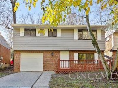 1976 Sunset Ln, Cincinnati, OH, 45238