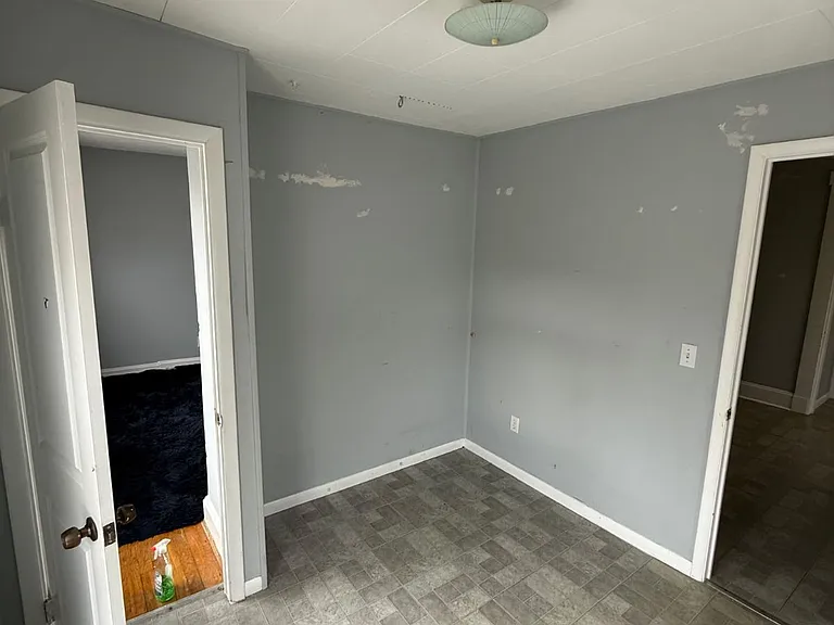 7360 Perry St — Photo 10