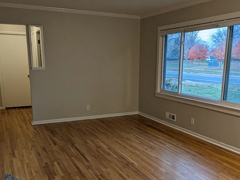 112 Hayes Rd — Photo 9