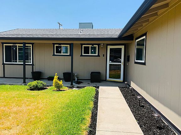 4th image of 7798 Shrader Cir