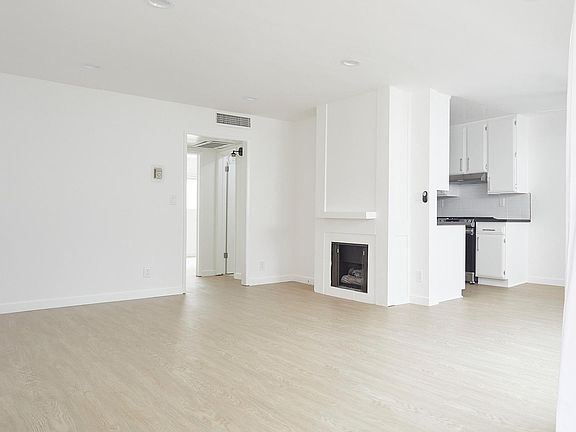 5th image of 1038 7th St #3
