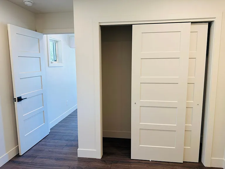 510 Howard Ave — Photo 4