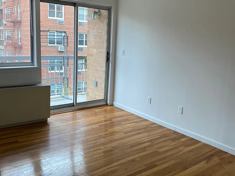 11006 72nd Ave #4D — Photo 7