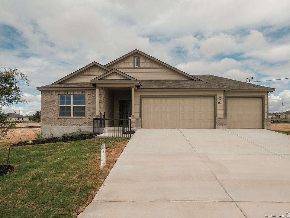 1st image of 104 Pendleton Cove