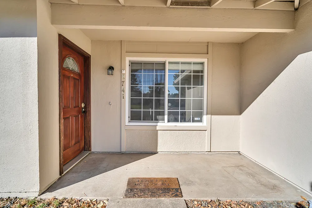 3 bed, 1280 sqft, $2,500 — Photo 2