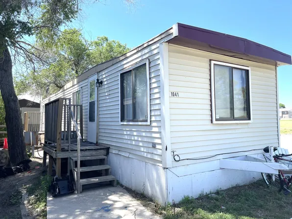 1041 N Highland Ave, Pierre, SD 57501