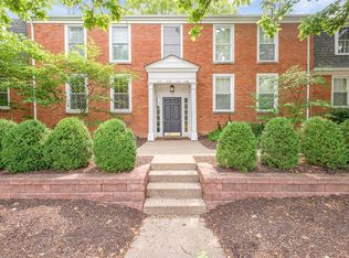 1114 S Mason Rd, Saint Louis, MO 63131