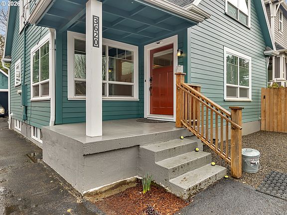 3rd image of 3620 SE Haig St