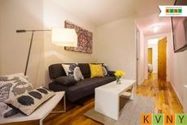 Rented by KVNY Soho | media 43