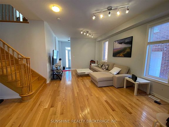 2nd image of 94 Carolina Rose Cres
