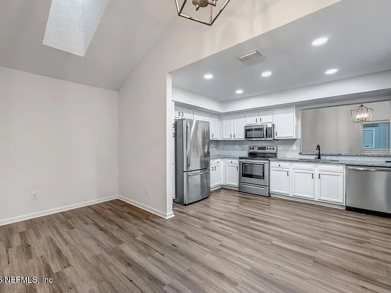 3105 Coral Reef Dr — Photo 19