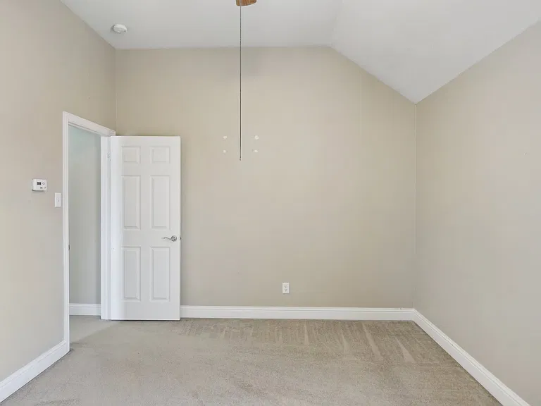 313 Country Lakes Dr — Photo 30