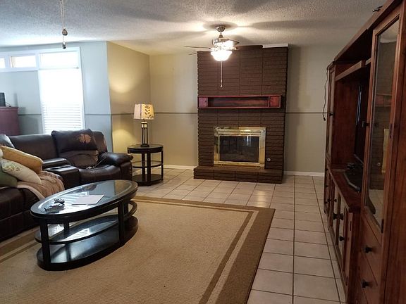 3rd image of 2513 Princeton Ave