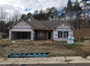 1752 Pecan Manor Ln #18, Lewisville, NC 27023