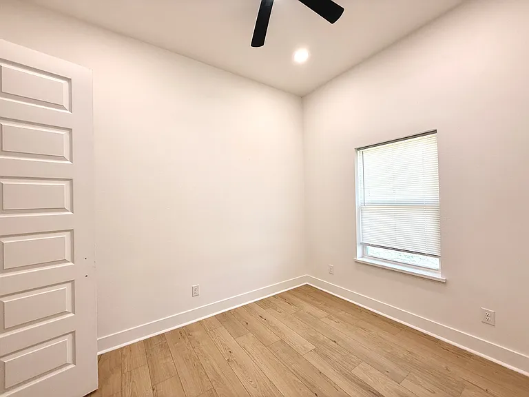 921 S Franklin Dr — Photo 12