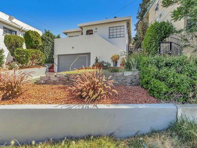 6932 Macarthur Blvd, Oakland, CA, 94605