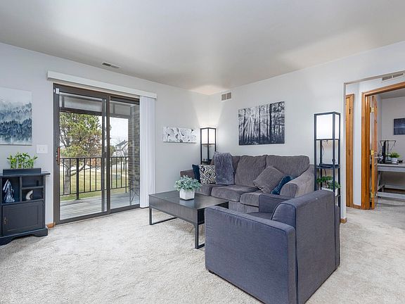 4th image of 29846 Utica Rd #27