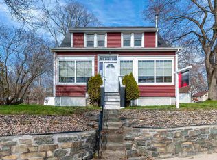212 Windmill Rd, Halifax, NS B3A 1G2