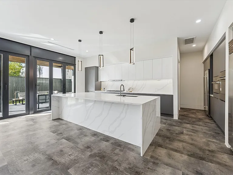 2610 Westgrove Ln — Photo 13