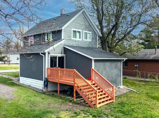 104 S Lowe St, Dowagiac, MI 49047