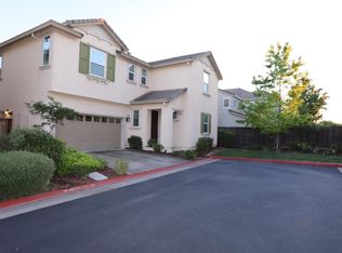 909 Blossom Rock Ln, Folsom, CA