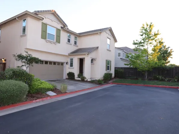 909 Blossom Rock Ln, Folsom, CA 95630