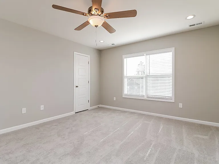 12 Patagonia Pl — Photo 12