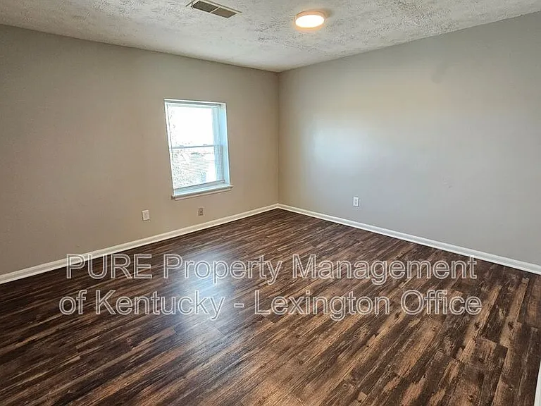 427 Cardwell Ave #4 — Photo 5