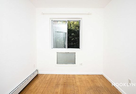3rd image of 272 Quincy St #4