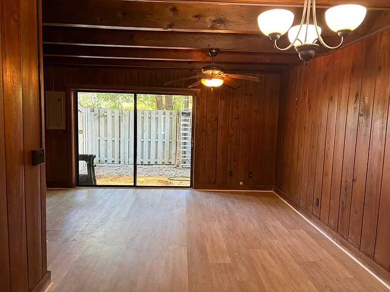 133 Oak St #4-1 — Photo 9