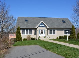 38 Summit Ave, Saugus, MA 01906