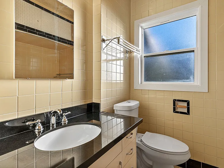 3315 SE Cesar Estrada Chavez Blvd — Photo 13
