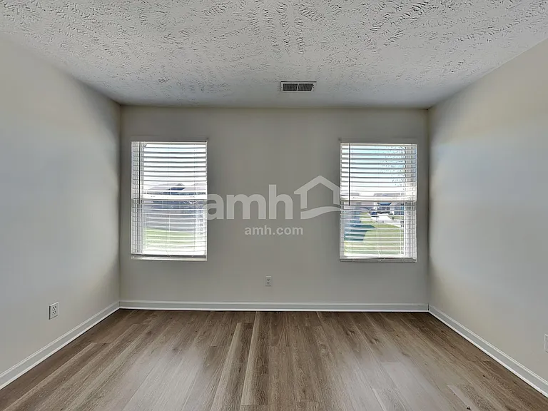 2840 Meadow Gln — Photo 23