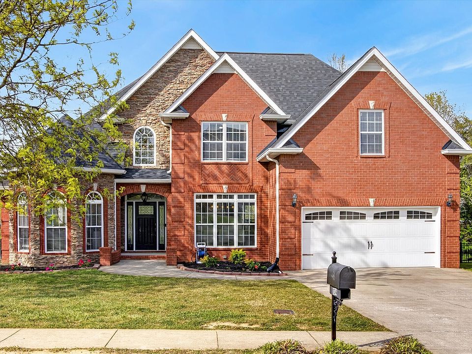 1st image of 1014 Willow Cir