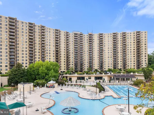 307 Yoakum Pkwy APT 1103, Alexandria, VA 22304