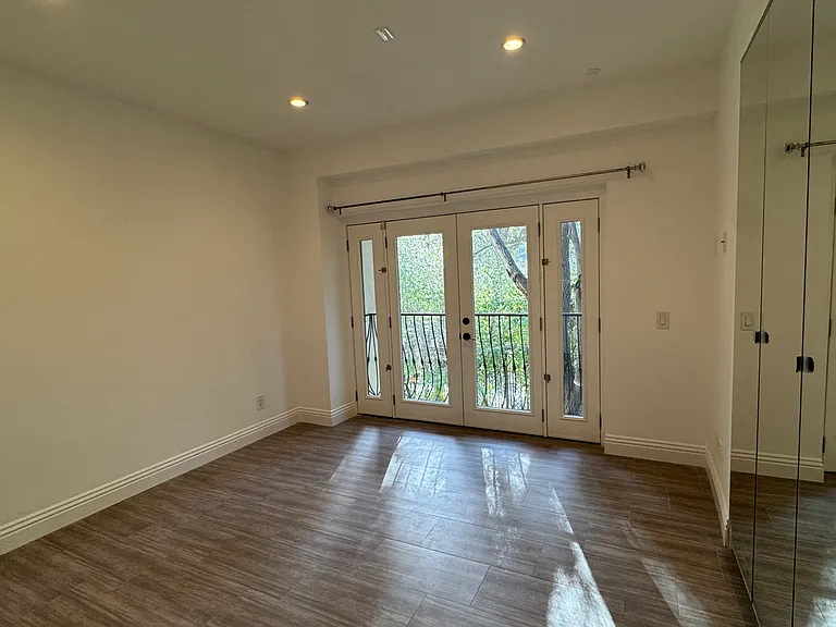 1020 N Moraga Dr — Photo 16