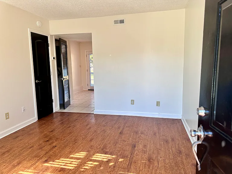 6203 Tindal St #B — Photo 4