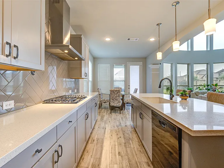 2727 Camellia Ave — Photo 19