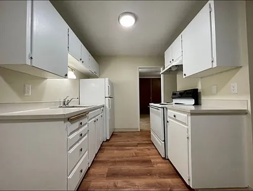 Sweetbriar Apartments Photo 1